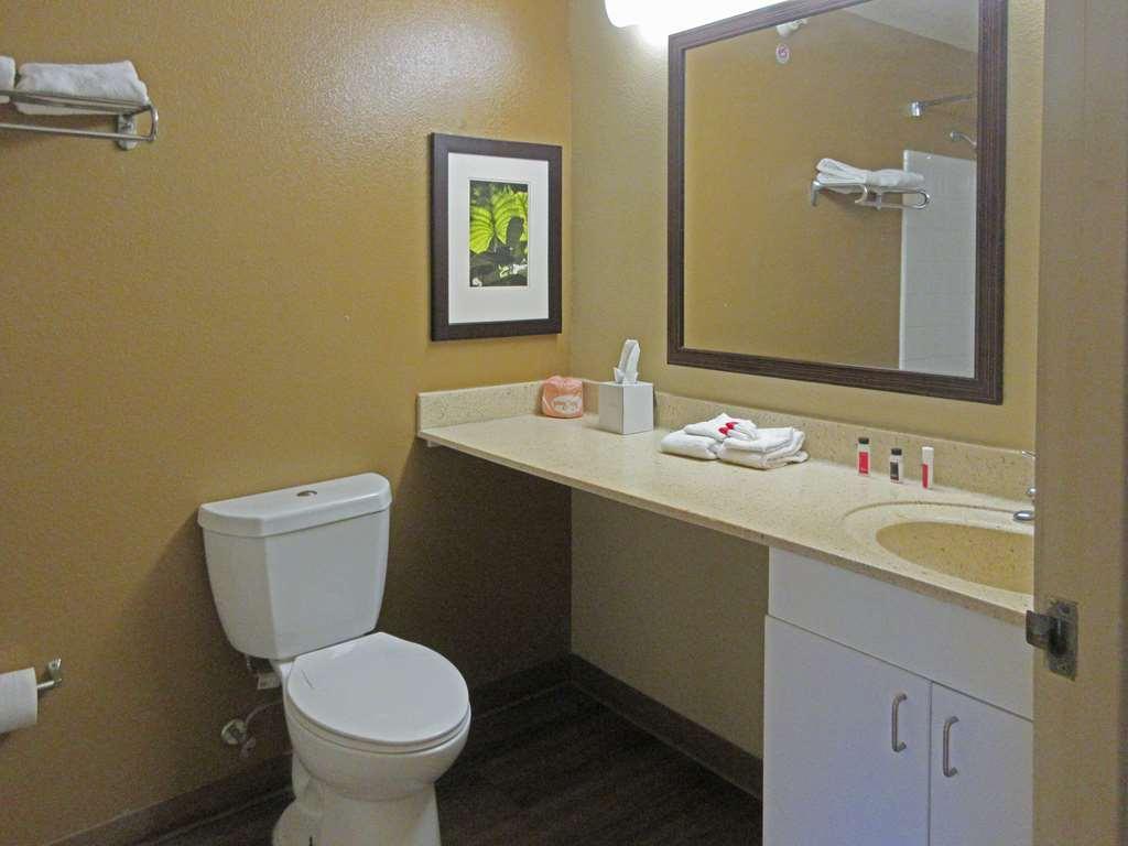 Suburban Studios Raleigh - Crabtree Valley Quarto foto